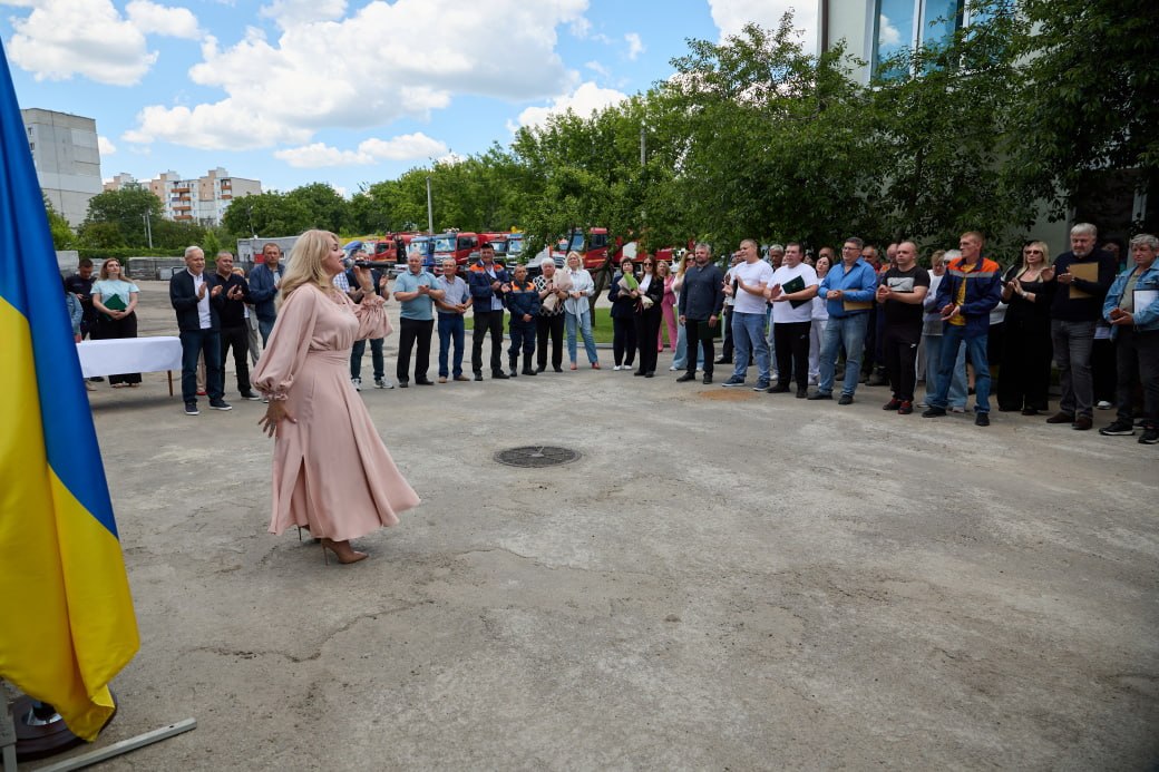 Ігор Терехов привітав колектив КВЗК з 30-річчям